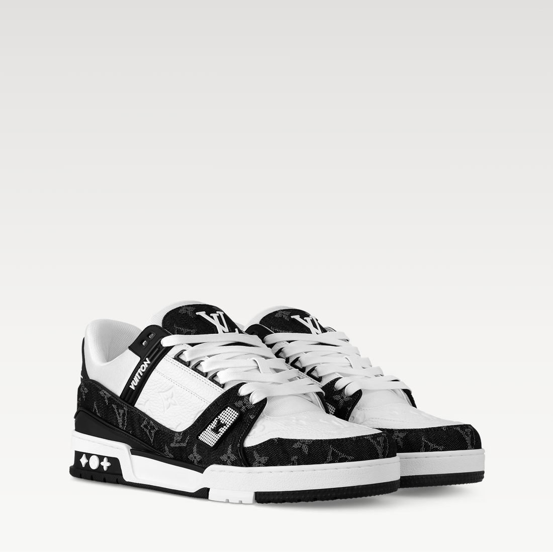 LV - TRAINERS